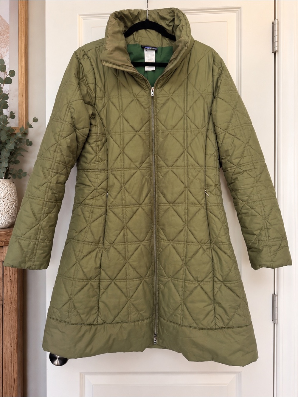 Patagonia Olive Green Quilted Puffer Coat